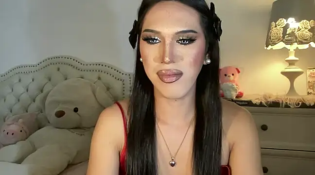 Snapshot of Ts_glamxxxx chatting on February 2025 04:57:01 AM Ts glamxxxx online show from February 2025 04:57:01 AM