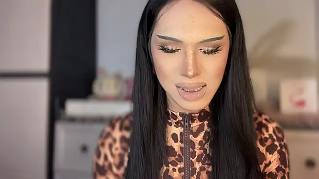 Ts glamxxxx online show from February 2026 01:01:02 AM