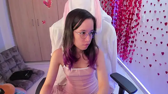 Anto herrera online show from March 2025 08:00:01 PM