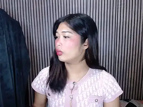 Maria-Moore online show from October 2025 06:41:02 PM