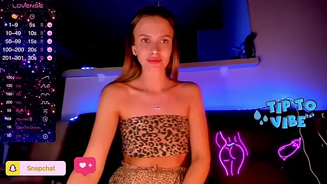 Snapshot of madina_taher chatting on February 2025 11:10:02 PM madina taher online show from February 2025 11:10:02 PM