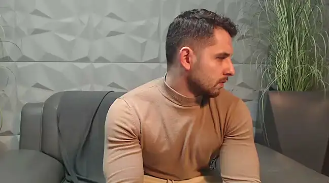 Antoniodiamond online show from December 2024 09:02:01 PM