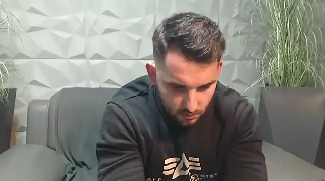 Antoniodiamond online show from January 2025 08:04:01 PM