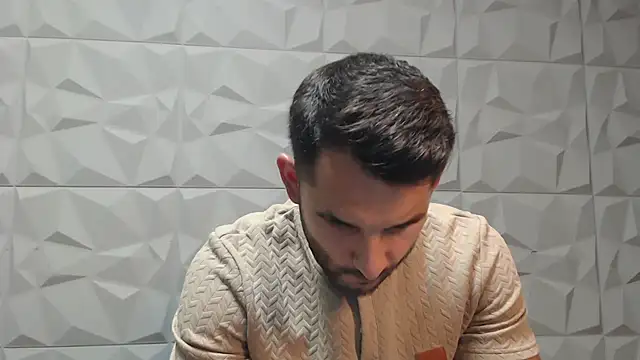 Antoniodiamond online show from September 2025 07:14:02 PM