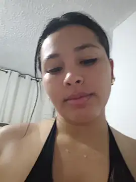 caylinhot7 online show from April 2026 11:32:01 PM