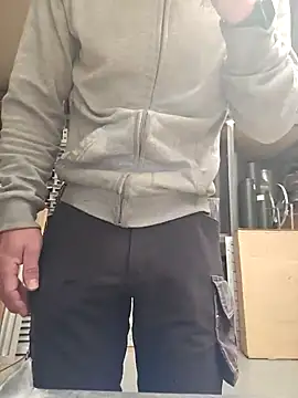 Xcoquinx online show from October 2025 08:33:02 AM