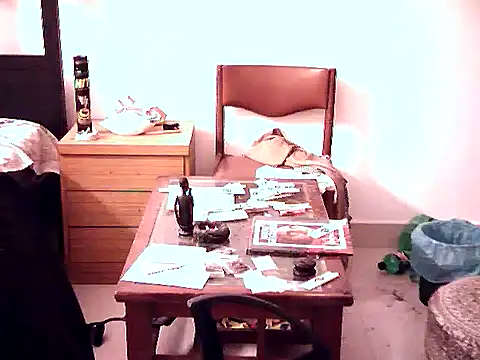 aksxi1 online show from October 2025 04:22:01 PM