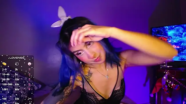 Cinamoonn online show from January 2025 08:16:02 PM