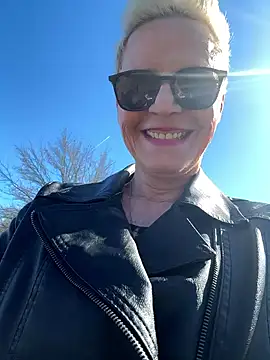 Snapshot of German_Milf chatting on March 2025 12:56:01 PM German Milf online show from March 2025 12:56:01 PM