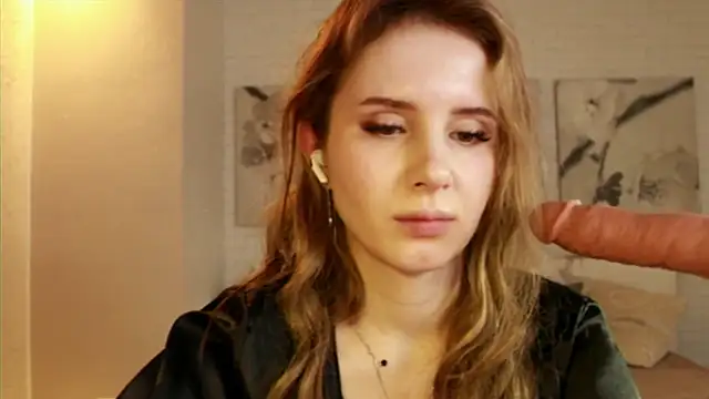 Betty June online show from March 2025 04:06:01 AM