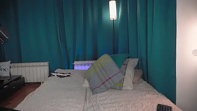 VIktorSecret online show from November 2025 04:15:01 AM