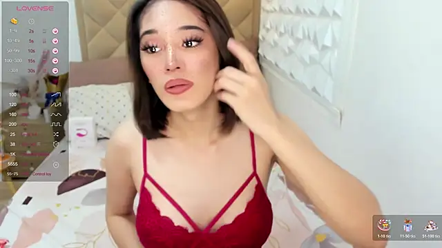 TsHeartXxx online show from October 2025 05:40:01 AM