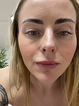 EmaSalis online show from February 2025 01:48:01 PM