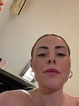 EmaSalis online show from February 2025 11:44:02 AM