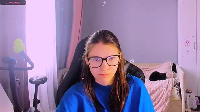 MollyLollipop online show from April 2026 05:12:02 AM