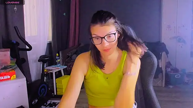 MollyLollipop online show from August 2026 03:43:01 AM