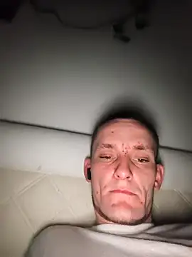 Honzziik0011 online show from March 2026 09:39:02 PM