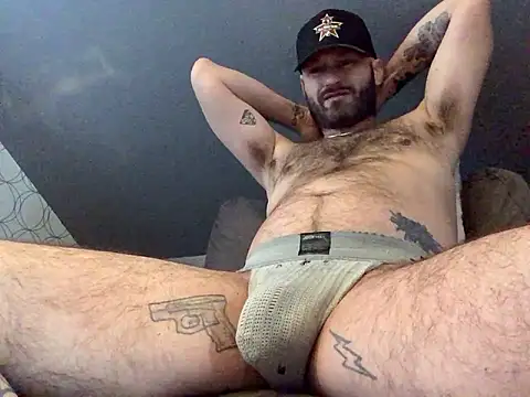 Snapshot of GhetTOfag_ chatting on January 2025 08:07:02 PM GhetTOfag  online show from January 2025 08:07:02 PM