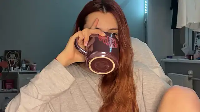 Uniarten online show from October 2025 06:17:02 PM