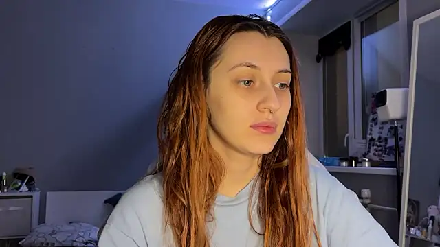 Uniarten online show from December 2025 06:15:01 PM