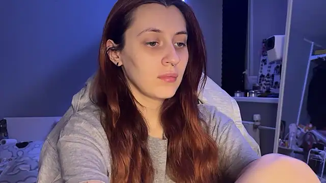 Snapshot of Uniarten chatting on April 2026 06:28:01 PM Uniarten online show from April 2026 06:28:01 PM