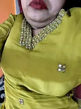 Snapshot of BigBustyRuhi chatting on April 2026 08:04:01 AM BigBustyRuhi online show from April 2026 08:04:01 AM