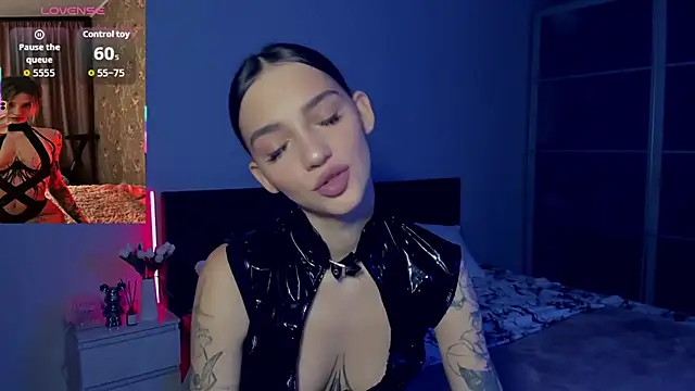 SophieCatty online show from December 2025 11:19:01 AM