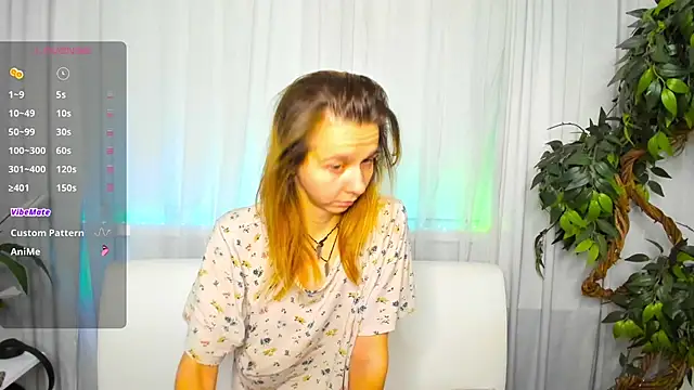 Snapshot of Bell_a_mi_ chatting on November 2025 10:50:02 AM Bell a mi online show from November 2025 10:50:02 AM