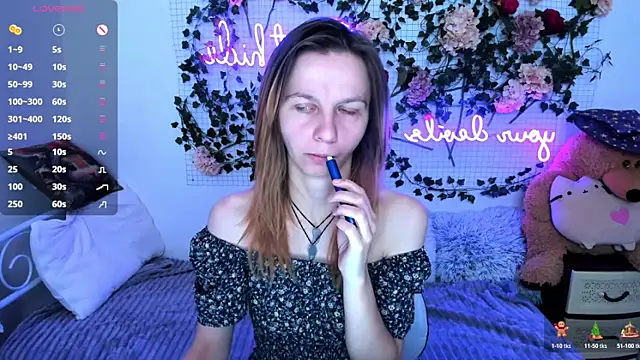 Snapshot of Bell_a_mi_ chatting on December 2025 12:25:02 PM Bell a mi online show from December 2025 12:25:02 PM