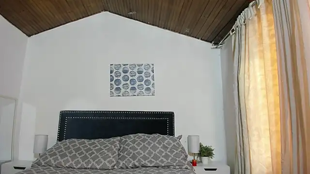 ZulyMichels online show from July 2026 12:51:01 PM