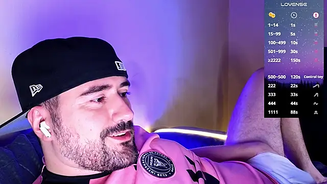 Snapshot of DominantTheo chatting on February 2025 06:22:01 AM DominantTheo online show from February 2025 06:22:01 AM