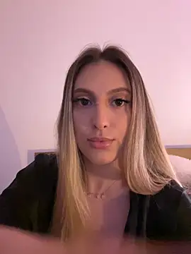 Eva Ryen online show from October 2025 04:07:02 PM