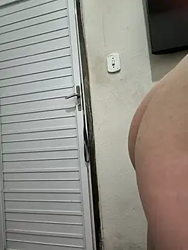 Snapshot of VIC22SECRET chatting on November 2025 01:11:01 AM VIC22SECRET online show from November 2025 01:11:01 AM