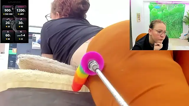 Paulina Davis  online show from March 2026 10:05:01 PM