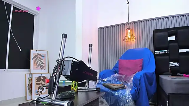 levana1 online show from September 2025 02:45:01 AM