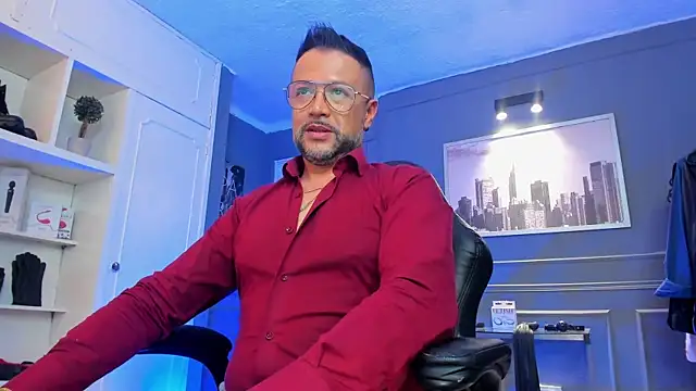 Snapshot of MrFrank_tattoo chatting on March 2025 04:37:02 PM MrFrank tattoo online show from March 2025 04:37:02 PM