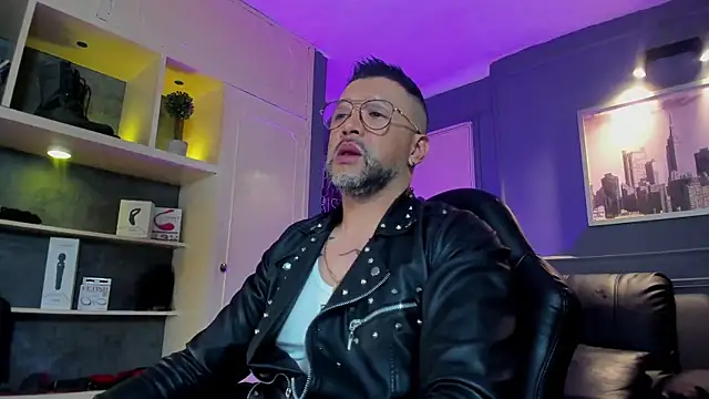 MrFrank tattoo online show from February 2026 10:18:01 AM