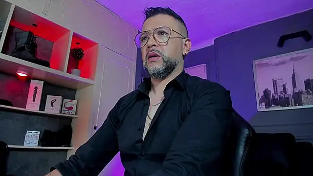 MrFrank tattoo online show from February 2026 11:28:02 AM