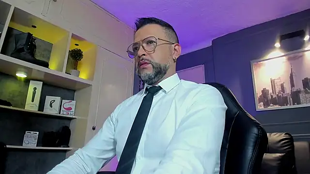 MrFrank tattoo online show from February 2026 11:18:01 AM