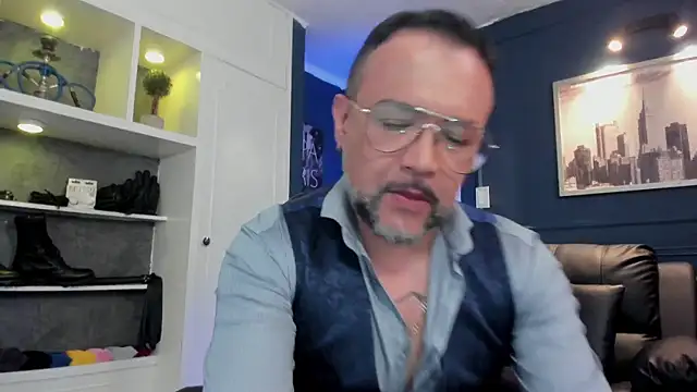 MrFrank tattoo online show from July 2026 02:21:02 PM