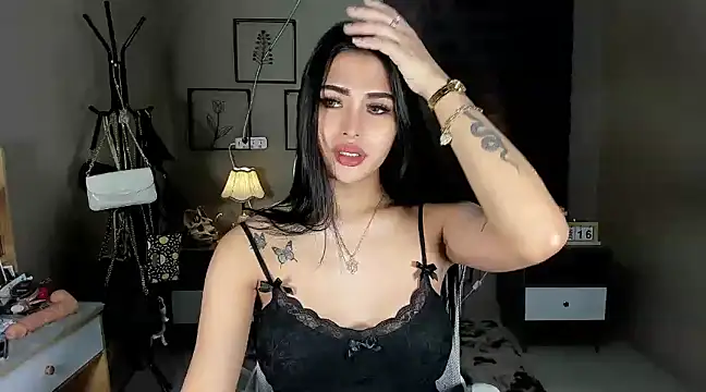 Snapshot of EternityBanks chatting on January 2025 09:07:01 PM EternityBanks online show from January 2025 09:07:01 PM