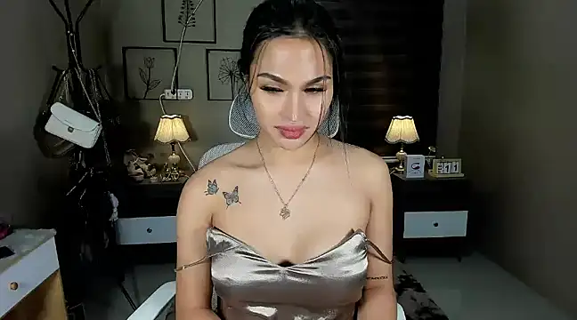 Snapshot of EternityBanks chatting on February 2025 02:24:02 AM EternityBanks online show from February 2025 02:24:02 AM