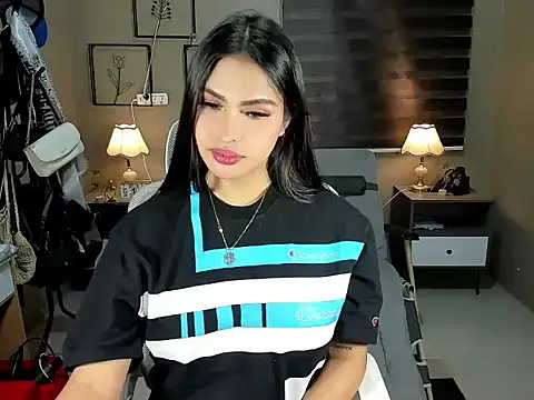 Snapshot of EternityBanks chatting on November 2025 04:46:01 PM EternityBanks online show from November 2025 04:46:01 PM