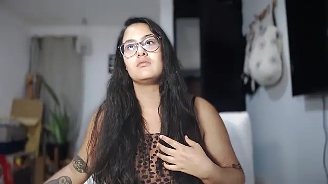 Snapshot of ZabathMiller chatting on November 2025 02:01:02 AM ZabathMiller online show from November 2025 02:01:02 AM