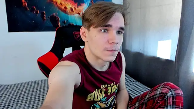 Snapshot of LetsDoSomethingFun chatting on February 2025 12:01:02 PM LetsDoSomethingFun online show from February 2025 12:01:02 PM