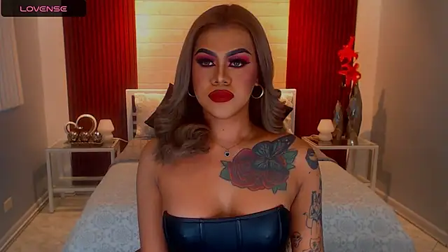 StellaStrong30 online show from November 2025 09:59:02 PM