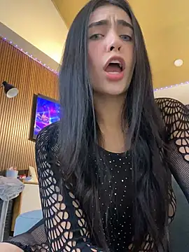 DaphneUwu online show from February 2026 12:47:02 AM