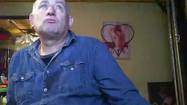 Snapshot of jeanlulu chatting on November 2025 07:48:02 PM jeanlulu online show from November 2025 07:48:02 PM