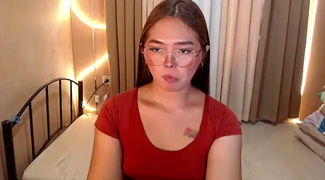 Snapshot of Itsme_claire chatting on December 2024 03:04:02 AM Itsme claire online show from December 2024 03:04:02 AM