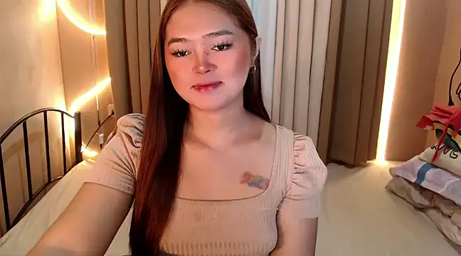 Snapshot of Itsme_claire chatting on December 2024 10:39:02 PM Itsme claire online show from December 2024 10:39:02 PM